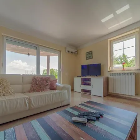 Apartment Melanie - Opri Hills With Balcony C