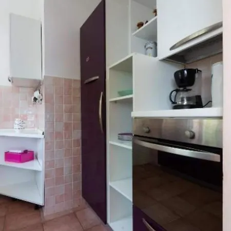 Studio Apartment * Opric