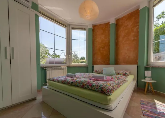 Melanie - Opri Hills With Balcony C *